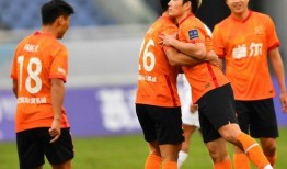 中超爆料引援最新消息,转会市场烽烟再起，各队争相补强阵容