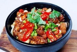 济南黄焖鸡爆料视频,揭秘网红美食背后的制作奥秘