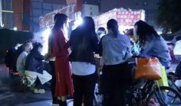 重庆网友爆料摆摊视频,烟火气中的市井生活掠影